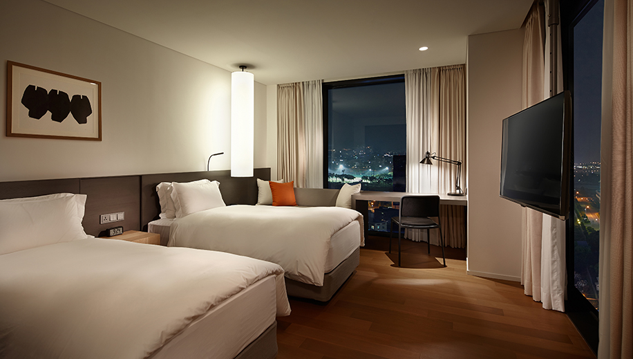 <br>Deluxe Room<br>Deluxe Room View