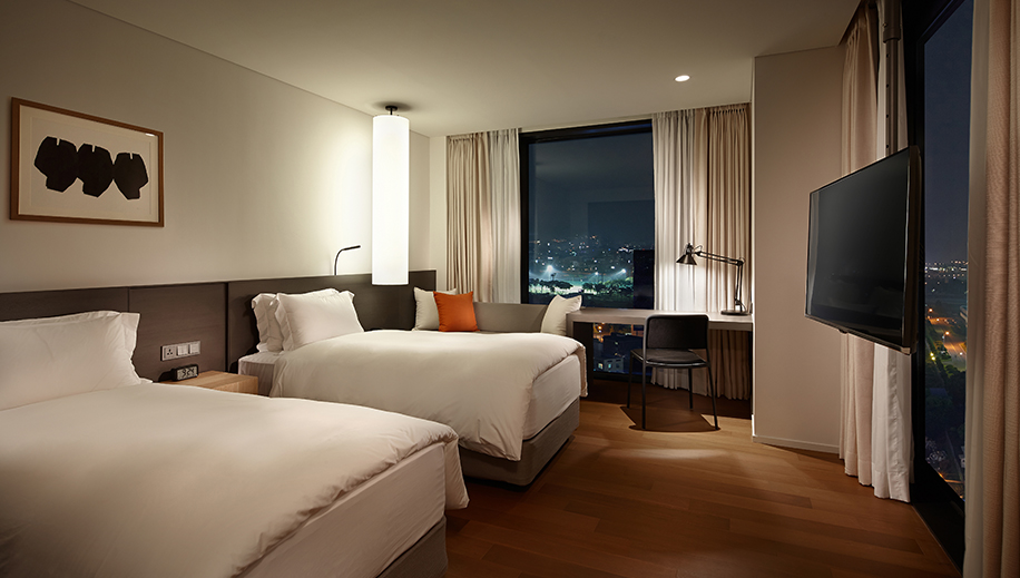 <br>Deluxe Room<br><p>Deluxe Room View</p>